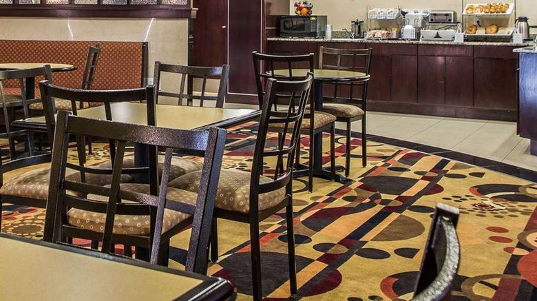 <b>Comfort Suites Troy I75 Restaurant</b>. Images powered by <a href="https://iceportal.shijigroup.com/" title="IcePortal" target="_blank">IcePortal</a>.