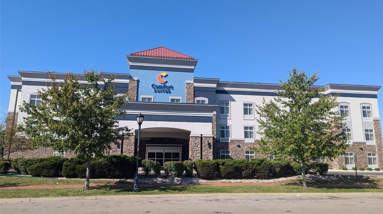 Comfort Suites Exterior
