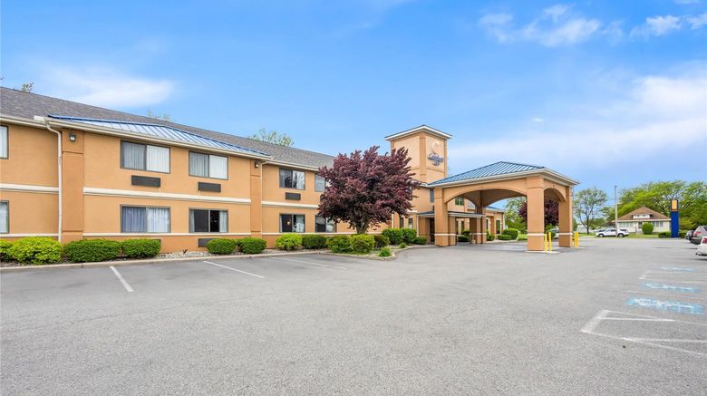 <b>Comfort Inn Van Wert Exterior</b>. Images powered by <a href="https://iceportal.shijigroup.com/" title="IcePortal" target="_blank">IcePortal</a>.