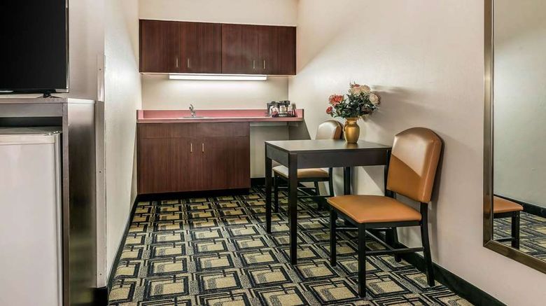 <b>Suburban Studios Mason Hwy 42 Suite</b>. Images powered by <a href="https://iceportal.shijigroup.com/" title="IcePortal" target="_blank">IcePortal</a>.