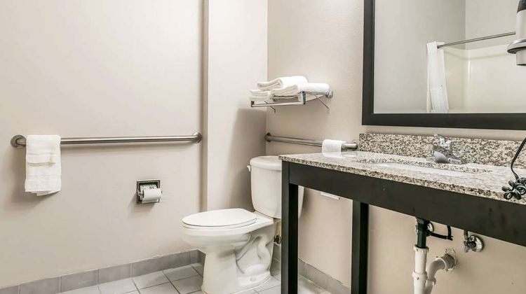 Suburban Studios Mason Hwy 42 Room
