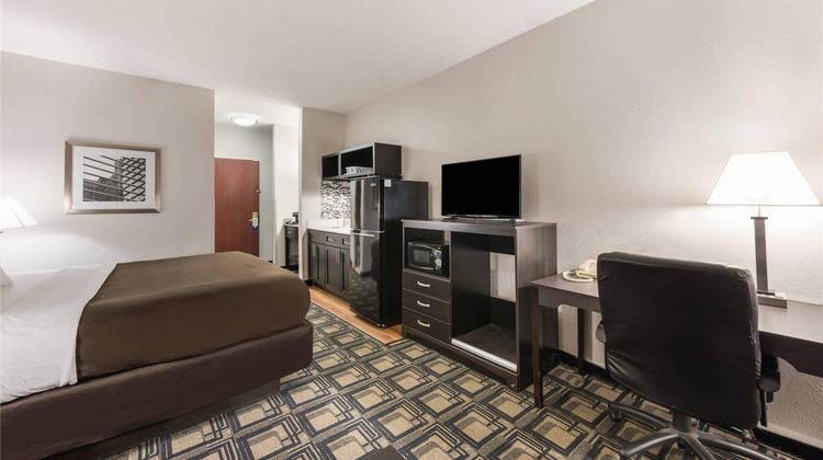 Suburban Studios Mason Hwy 42 Room