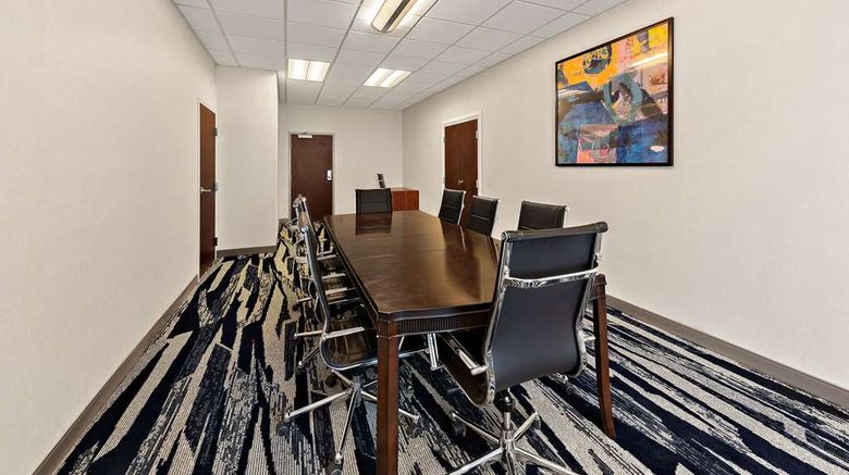 <b>Comfort Suites East Broad at 270 Meeting</b>. Images powered by <a href="https://iceportal.shijigroup.com/" title="IcePortal" target="_blank">IcePortal</a>.