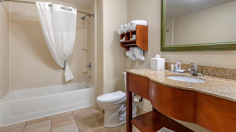 <b>Comfort  Inn Oxford Suite</b>. Images powered by <a href="https://iceportal.shijigroup.com/" title="IcePortal" target="_blank">IcePortal</a>.