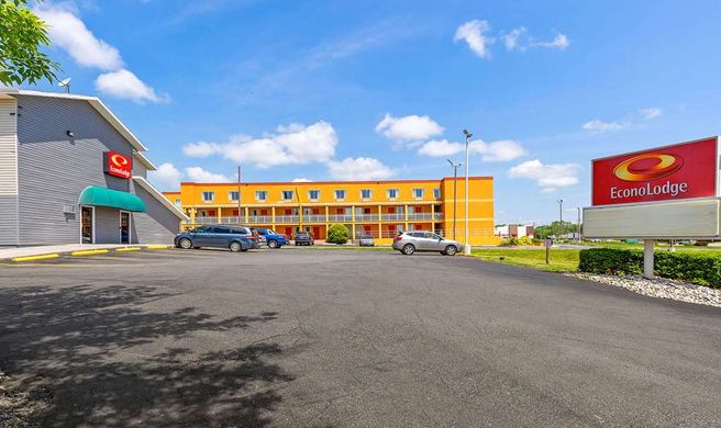 Econo Lodge Exterior