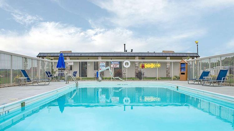 Quality Inn Cambridge Pool