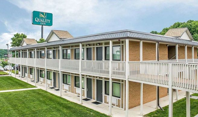 Quality Inn Cambridge Exterior