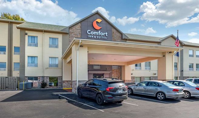 Comfort Inn & Suites Exterior