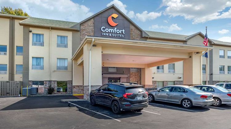 Comfort Inn & Suites Exterior