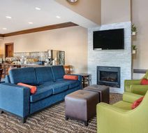 Comfort Inn & Suites Lobby