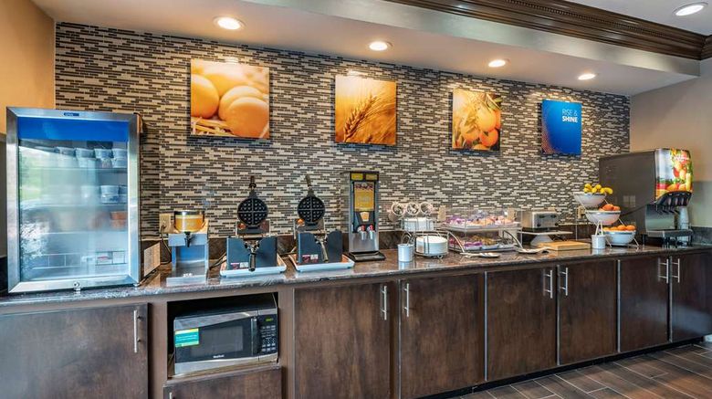 <b>Comfort Inn & Suites Restaurant</b>. Images powered by <a href="https://iceportal.shijigroup.com/" title="IcePortal" target="_blank">IcePortal</a>.