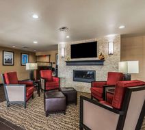 Comfort Inn & Suites Dayton North Lobby