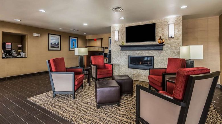 <b>Comfort Inn & Suites Dayton North Lobby</b>. Images powered by <a href="https://iceportal.shijigroup.com/" title="IcePortal" target="_blank">IcePortal</a>.