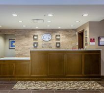 Comfort Suites Youngstown Lobby