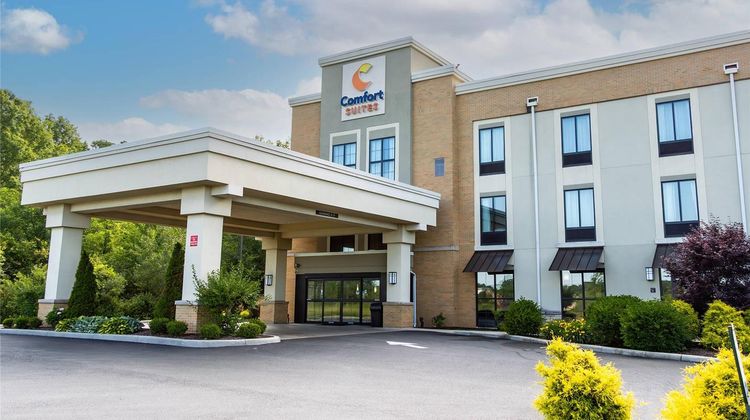 Comfort Suites Youngstown Exterior