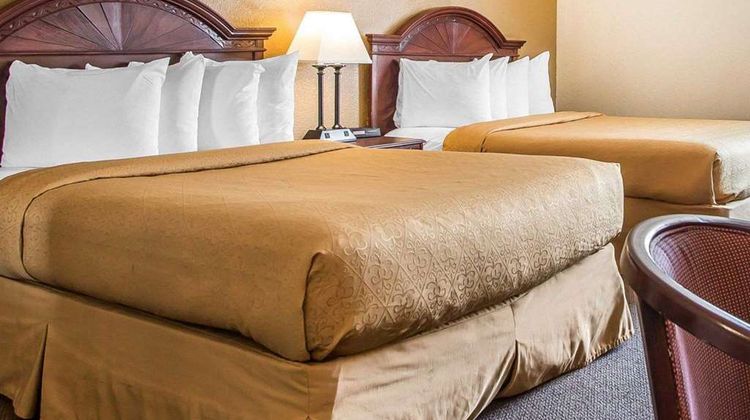 Quality Inn & Stes Middletown Room