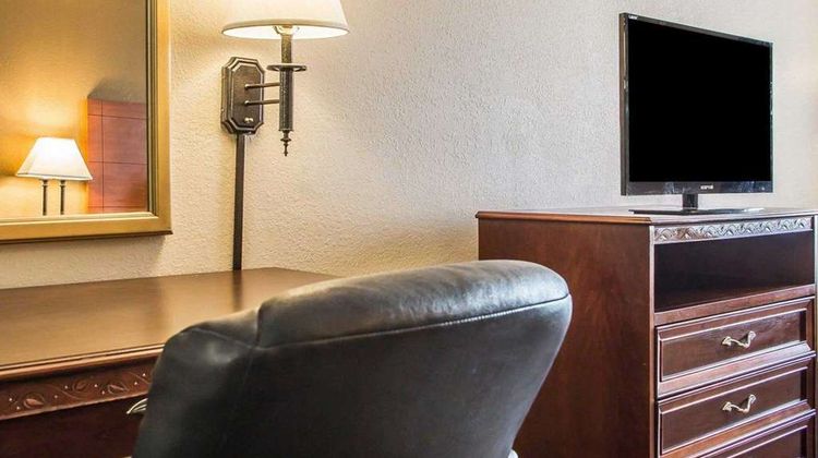 Quality Inn & Stes Middletown Suite