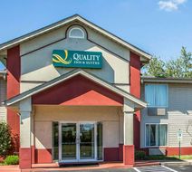 Quality Inn & Stes Middletown Exterior