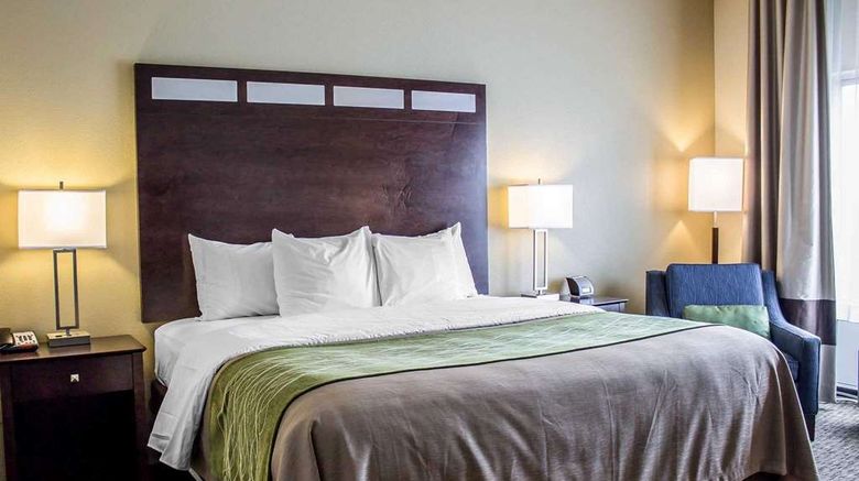 <b>Comfort Inn Room</b>. Images powered by <a href="https://iceportal.shijigroup.com/" title="IcePortal" target="_blank">IcePortal</a>.