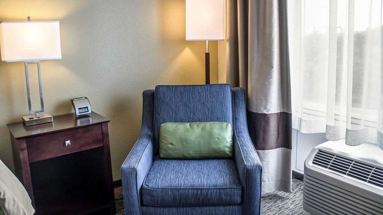 <b>Comfort Inn Room</b>. Images powered by <a href="https://iceportal.shijigroup.com/" title="IcePortal" target="_blank">IcePortal</a>.