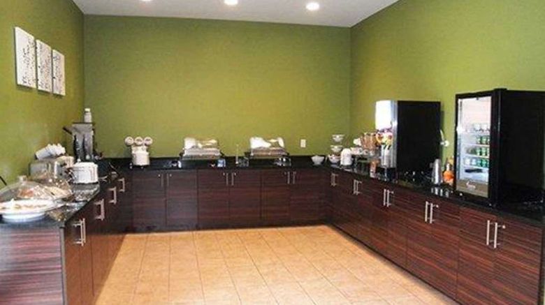 <b>Sleep Inn & Suites Restaurant</b>. Images powered by <a href="https://iceportal.shijigroup.com/" title="IcePortal" target="_blank">IcePortal</a>.