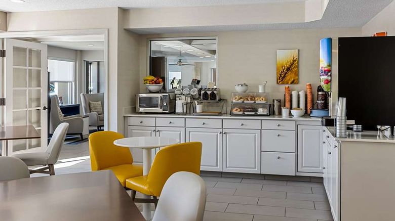 <b>Comfort Inn Concord Restaurant</b>. Images powered by <a href="https://iceportal.shijigroup.com/" title="IcePortal" target="_blank">IcePortal</a>.