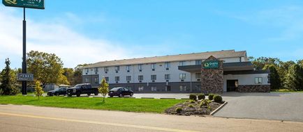 Quality Inn Exterior