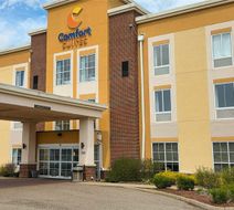 Comfort Suites Exterior