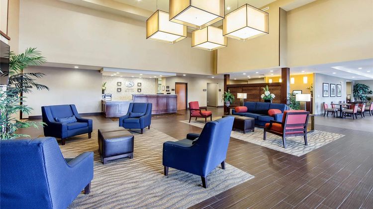 Comfort Suites Lobby