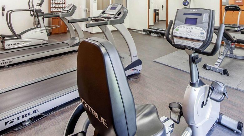 <b>Comfort Suites Health</b>. Images powered by <a href="https://iceportal.shijigroup.com/" title="IcePortal" target="_blank">IcePortal</a>.