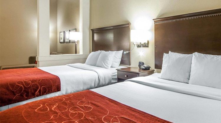 Comfort Suites Suite