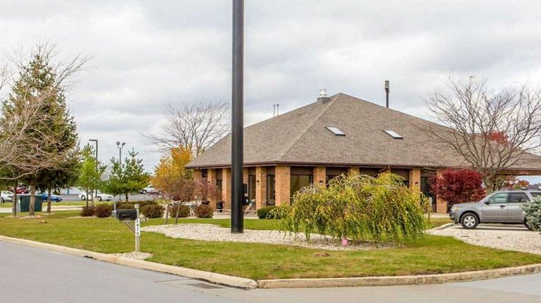 <b>Quality Inn & Suites Exterior</b>. Images powered by <a href="https://iceportal.shijigroup.com/" title="IcePortal" target="_blank">IcePortal</a>.
