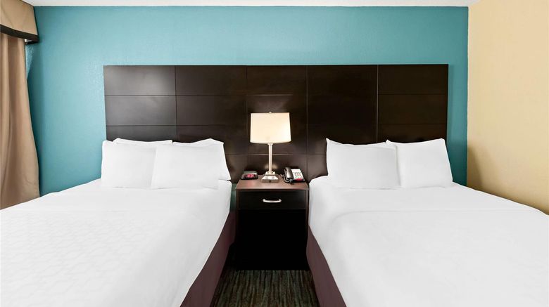 <b>Quality Inn Dayton Airport Room</b>. Images powered by <a href="https://iceportal.shijigroup.com/" title="IcePortal" target="_blank">IcePortal</a>.