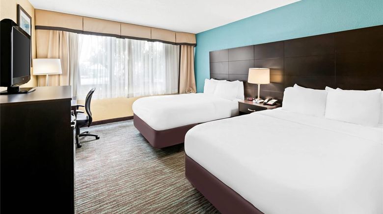 <b>Quality Inn Dayton Airport Room</b>. Images powered by <a href="https://iceportal.shijigroup.com/" title="IcePortal" target="_blank">IcePortal</a>.
