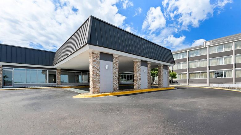 <b>Quality Inn Dayton Airport Exterior</b>. Images powered by <a href="https://iceportal.shijigroup.com/" title="IcePortal" target="_blank">IcePortal</a>.