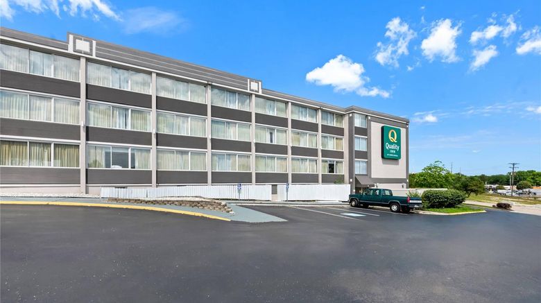 <b>Quality Inn Dayton Airport Exterior</b>. Images powered by <a href="https://iceportal.shijigroup.com/" title="IcePortal" target="_blank">IcePortal</a>.