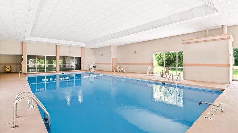 <b>Quality Inn Dayton Airport Pool</b>. Images powered by <a href="https://iceportal.shijigroup.com/" title="IcePortal" target="_blank">IcePortal</a>.