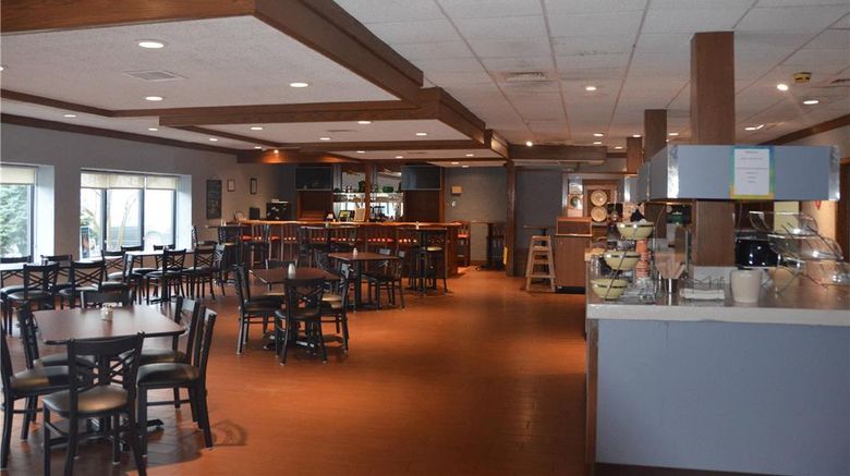 <b>Quality Inn Perrysburg Toledo South Restaurant</b>. Images powered by <a href="https://iceportal.shijigroup.com/" title="IcePortal" target="_blank">IcePortal</a>.