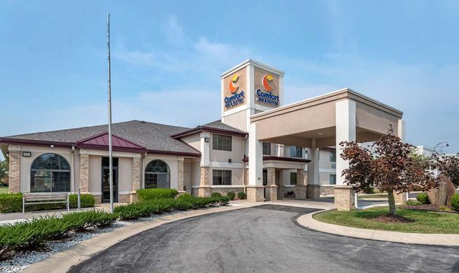 Comfort Inn & Suites Napoleon Exterior