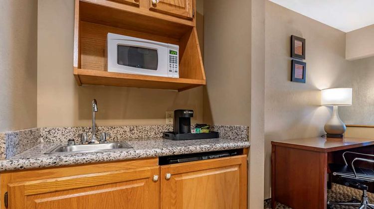 Comfort Inn & Suites Napoleon Room