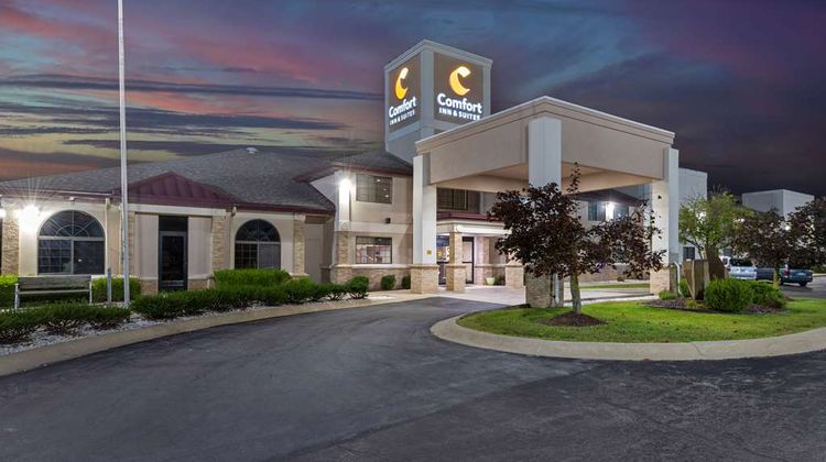 Comfort Inn & Suites Napoleon Exterior