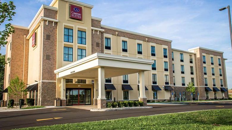 <b>Comfort Suites Hartville Exterior</b>. Images powered by <a href="https://iceportal.shijigroup.com/" title="IcePortal" target="_blank">IcePortal</a>.
