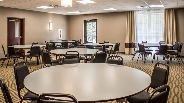 Comfort Suites Hartville Meeting