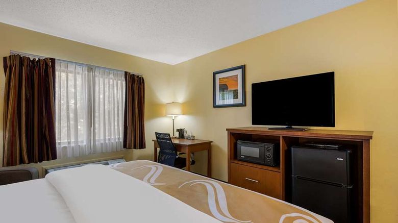 <b>Quality Inn Ashland Room</b>. Images powered by <a href="https://iceportal.shijigroup.com/" title="IcePortal" target="_blank">IcePortal</a>.