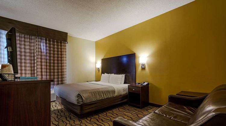 Quality Inn West Chester Room