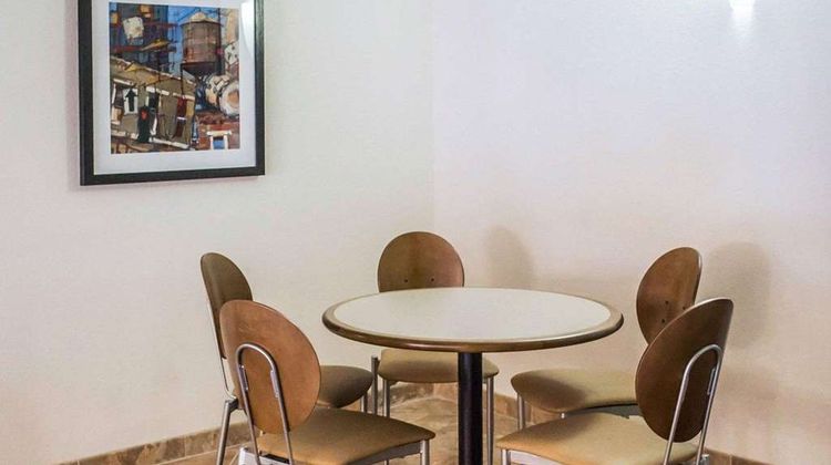 Quality Inn Streetsboro Restaurant