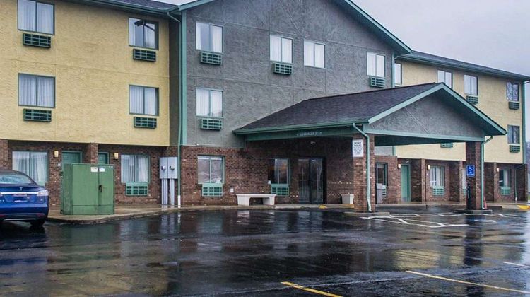 Quality Inn Streetsboro Exterior