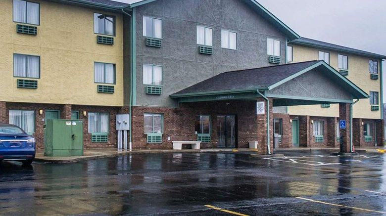 <b>Quality Inn Streetsboro Exterior</b>. Images powered by <a href="https://iceportal.shijigroup.com/" title="IcePortal" target="_blank">IcePortal</a>.