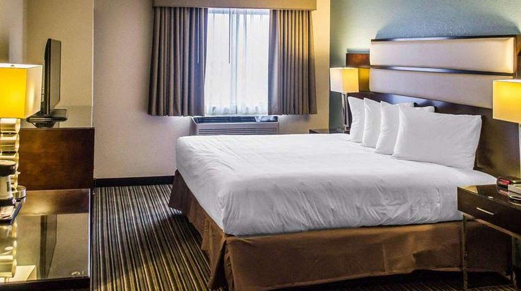 Quality Inn Streetsboro Room