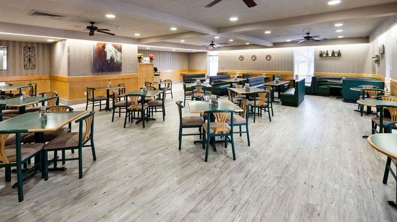 <b>Quality Inn Montpelier Restaurant</b>. Images powered by <a href="https://iceportal.shijigroup.com/" title="IcePortal" target="_blank">IcePortal</a>.